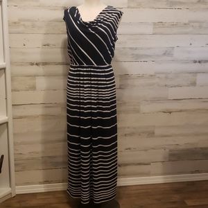 En Focus Studio maxi dress